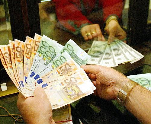 Rapina in banca a Vitulazio: i malviventi avrebbero portato via 45mila euro