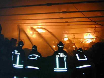 In fiamme capannone del caseificio “Antico Demanio”. Sconosciute le cause