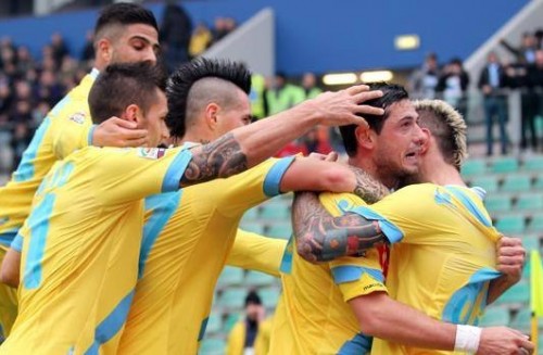 Sassuolo Napoli 0 a 2: gli azzurri confermano progressi delle scorse gare. In gol Dzemaili e Insigne