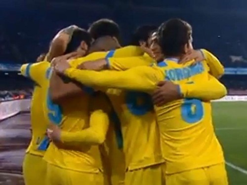 Napoli Swansea 3 a 1. Gli azzurri staccano il pass per gli ottavi di finale di Europa League: decisivo Higuain