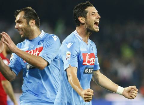 Napoli Cagliari 3 a 0. Gli azzurri battono agevolmente i sardi all’indomani della conquista della Coppa Italia