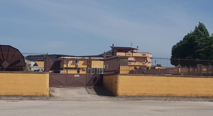 Sequestrata dai Carabinieri una fabbrica abusiva di serramenti in alluminio della famiglia Lubrano