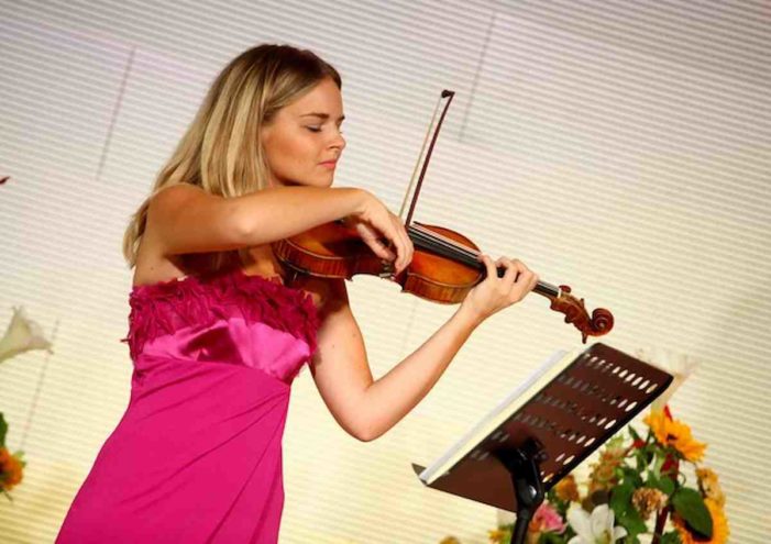 “L’altra metà delle note”: il romanzo d’esordio della violinista Laura Marzadori
