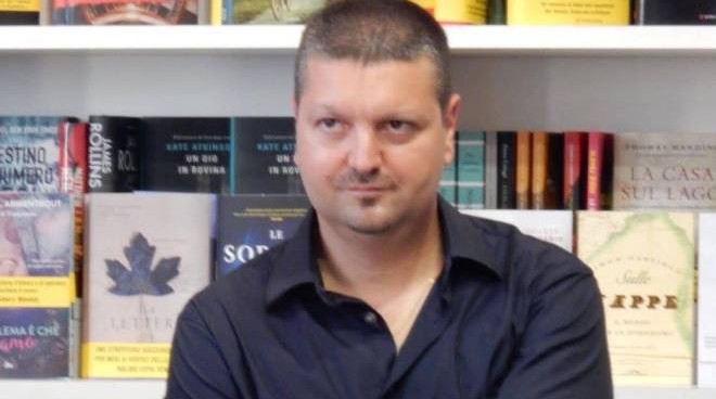 “Misteri ambrosiani”: una duplice indagine nel romanzo di Fabrizio Carcano